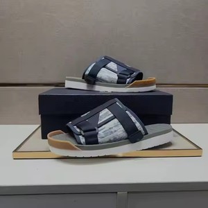 Vente en gros de pantoufles de luxe de créateur célèbre marque de plein air pantoufles de sport décontractées pour hommes - Product Image 6