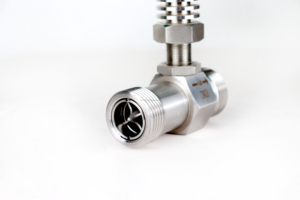 เครื่องวัดการไหลของกังหันที่ปรับแต่งได้พร้อมตัวควบคุมแบทช์และจอแสดงผลระยะไกลสำหรับระบบผสมและจ่ายยา - Product Image 3