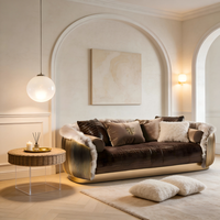 Canapé d'angle moderne de luxe léger à trois places en cuir rembourré avec pieds en acier inoxydable pour appartement, hôtel, villa, salon