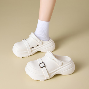 Sandales plateforme blanches en EVA avec boucle, semelle épaisse, style Crocs pour femme, à porter en été - Product Image 1