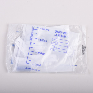 Disposable <b>leg</b>-strap drainage bag, 750ml, for home use, with cross-shaped fixation straps to prevent backflow. - Product Image 2