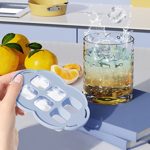 <span class=keywords><strong>Moule</strong></span> à glaçons - Appareil à fabriquer de la glace. Appuyez sur la boîte de rangement pour glace. Usage domestique. Conteneur à glace en silicone souple de qualité alimentaire. - Product Image 4