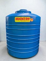 Réservoir d'eau vertical en plastique de haute qualité du Vietnam / Réservoir vertical en PE - 123x82x82 cm, matériau durable, faible coût