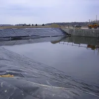 Su geçirmez membran altında finişer 6x4 havuz çiftliği baraj gömlekleri ağır mavi havuz