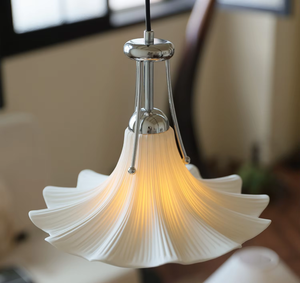 Lampadario Bauhaus a Fiore di Magnolia, Design Mid-Century, Lampada a Sospensione <span class=keywords><strong>LED</strong></span> in Ceramica e <span class=keywords><strong>Filo</strong></span> Metallico Argento di Alta Gamma per Ristoranti e Cucine - Product Image 4