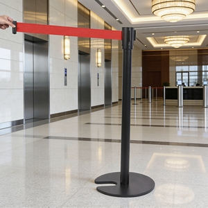 Barrière de contrôle des foules économique, poteau de barrière en U moderne avec poteau en acier inoxydable de 900 mm et base en fonte de 15 mm d'épaisseur pour zones de sécurité - Product Image 3