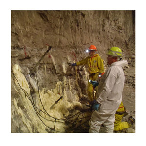 Lechada de Poliuretano OPU Impermeabilizante de Alta Resistencia y Ecológica de la Marca KEZU para Reparación de Grietas y Fugas de Agua <span class=keywords><strong>en</strong></span> Edificios - Product Image 2
