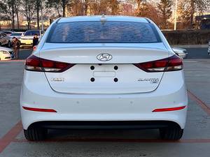 Elantra 2016, 1.6L Gasolina, Sedán, <span class=keywords><strong>Segunda</strong></span> <span class=keywords><strong>Mano</strong></span>, Volante a la Izquierda, Automático, Interior Oscuro, Asientos <span class=keywords><strong>de</strong></span> Tela - Product Image 4