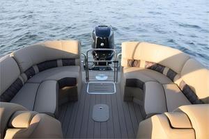 เรือ Ecocamper ขนาด 24 ฟุต ดีไซน์ใหม่สุดหรู สำหรับงานเลี้ยงสังสรรค์ พร้อมใบรับรอง CE เหมาะสำหรับการเล่นเซิร์ฟและกิจกรรมกลางแจ้ง - Product Image 4