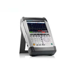 Analizador de Cables y Antenas Portátil Rohde & Schwarz ZVH8, Analizador de Redes de 100 Khz a 8 Ghz, Pantalla LCD de 7 Pulgadas, Protección IP65 - Product Image 1