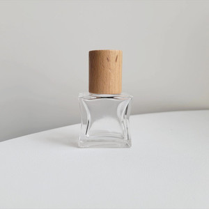 15 ml Luxury Perfume Bottle clear Glass Perfume Mist Spray Bottle With Original Wooden <strong>Ball</strong> Cap
