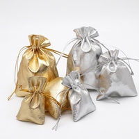 Pochette Cadeau Personnalisée de Luxe en Velours Doré Recyclable avec Cordon, pour Bijoux, Bonbons, Mariages et Fêtes, Logo Sérigraphié, MOQ 75 Pièces