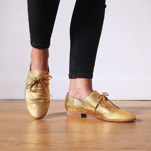Female Shoes Factory Customized Gold Vegan Leather Shoes Wholesale Customized Girls Vegan Leather Cut Out Shoes Business