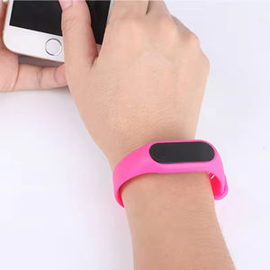 นาฬิกาดิจิตอล LED สำหรับผู้ชาย ผู้หญิง แฟชั่นลำลอง สปอร์ต สายรัดข้อมือสำหรับเด็กผู้หญิง เด็กผู้ชาย นาฬิกาอิเล็กทรอนิกส์ สายซิลิโคน นาฬิกาข้อมือสำหรับเด็ก - Product Image 2