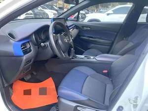 โตโยต้า ซี-เอชอาร์ ปี 2018 รุ่น 2.0 สเต็ปเลส หลีดดิ้ง ซันรูฟ เกียร์อัตโนมัติ - Product Image 4