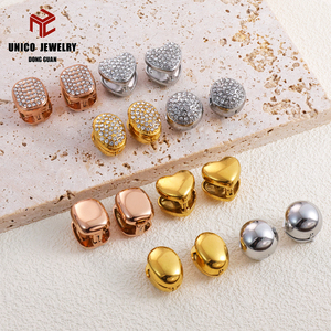 <span class=keywords><strong>Boucles</strong></span> <span class=keywords><strong>d</strong></span>'<span class=keywords><strong>oreilles</strong></span> tendance pour femmes en acier inoxydable, clous <span class=keywords><strong>d</strong></span>'<span class=keywords><strong>oreilles</strong></span> en cristal et strass, plaqué or 18 carats PVD, plaqué or rose, plaqué argent - Product Image 4