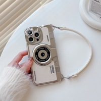Étui de téléphone pour appareil photo rétro avec dragonne Pu luxueux de styliste en cuir plaqué Tpu housse de protection pour Iphone 11 12 13 14