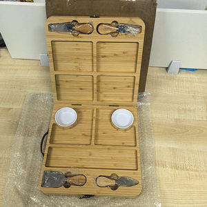 Papan Sajian Keju Bambu, Nampan Sajian Kayu dengan 4 Pisau dan 2 Wadah Saus, Piring Sajian Charcuterie yang Dapat Dibuka dengan 7 Sekat - Product Image 3