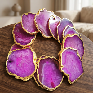 Posavasos de Ágata Morada Hechos a Mano con Bordes Dorados, Piedras Preciosas Pulimentadas Irregulares, Decoración para el Hogar para Acción de Gracias - Product Image 1