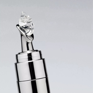 Tubo de brillo de <span class=keywords><strong>labios</strong></span> de lujo Sliver Squeeze Péptido vegano Ácido <span class=keywords><strong>hialurónico</strong></span> Plumping Shine Brillo de <span class=keywords><strong>labios</strong></span> Etiqueta privada - Product Image 1