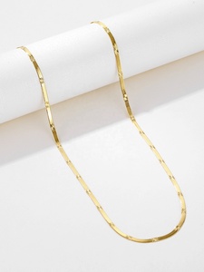Collar de cadena de espiga chapado en oro PVD de 18k, cadena de acero inoxidable en capas con diseño de hueso de serpiente, cadena con diseño de hoja en relieve, collar impermeable - Product Image 2