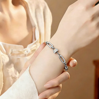 Bracelet ovale simple et exquis en acier inoxydable pour femme, design zircon tendance, plaqué or 18 carats, cadeau de luxe léger haut de gamme