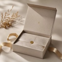 Boîte en carton magnétique personnalisée CRD pour cadeau avec rabat magnétique, emballage en papier rigide écologique, boîte pliable