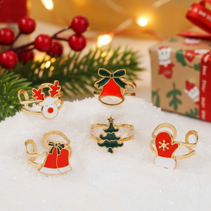 Bague de poignet minimaliste de Noël pour femme en acier inoxydable inaltérable, design ouvert réglable, accessoire de bijouterie tendance pour les fêtes - Product Image 3