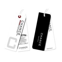 Étiquette suspendue en papier lavable écologique personnalisée, couleurs personnalisables or/noir/argent, œillet, finition estampée à chaud pour sacs de vêtements