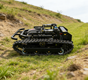 Tondeuse à gazon agricole personnalisable pour fermes, avec rotation à 360 degrés, mini-roues, télécommande et chenilles haute performance - Product Image 1