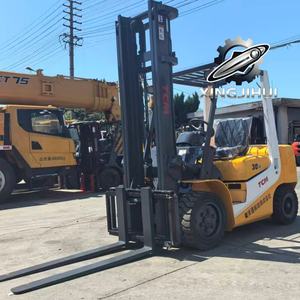 Montacargas TCM FD30T6 de 3 toneladas, montacargas usado de Japón, 3 toneladas, motor Isuzu C240, máquina usada, montacargas a gasolina, 4000MM 3000KG - Product Image 4