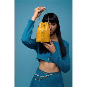 カスタムロゴOem BSCI認定ミニドローストリング女性ビーガンレザーボウリングハンドバッグ女性ショルダーメッセンジャーバッグバケットバッグ - Product Image 3