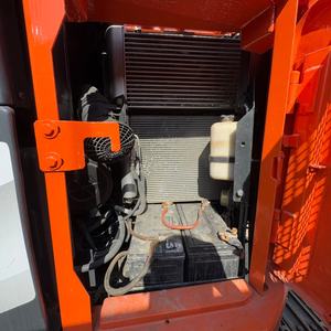 Mini-excavatrice hydraulique sur chenilles d'occasion Hitachi ZX135 de haute qualité, importée du Japon, à vendre - Product Image 6