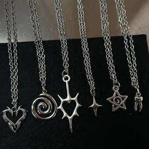 Y2K Flail Fire Herz-Zähne Anhänger Halskette für Damen und Herren, Charm-Halskette, Grunge Punk Mode-Schmuck - Product Image 2