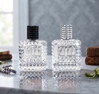 Flacon de parfum en verre de luxe avec bouchon 50ml 100ml, flacon de parfum vide personnalisé pour l'emballage de parfums en gros