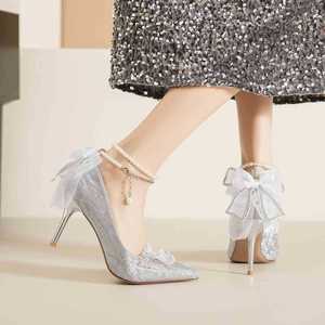Zapatos de Novia con Tacón de Aguja, Punta en Pico, Correa en el Tobillo, Decoración de Lazo, Plateados, Tacón Alto de 5cm-8cm, Forro de Satén - Product Image 1