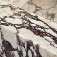 Vasque de salle de bain en marbre Calacatta Viola de luxe |   Vasque en pierre italienne à veines violettes avec crédence pour la décoration de salles de bain d'hôtels et villas