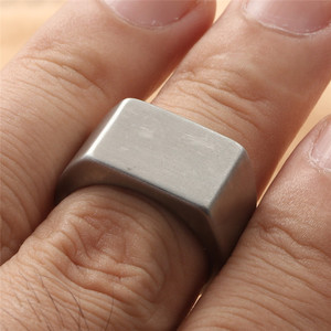 yunnique Men's <b>Titanium</b> Steel Square <b>Ring</b> Silver Geometric Retro Style Gift Jewelry 16039 - Product Image 4