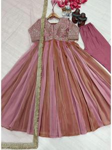 Ensemble robe, dupatta et pantalon en pure soie chinon, coupe Alia, pour femme, tenue ethnique élégante pour mariage, réception et festivals. - Product Image 6