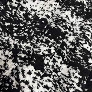 Tela de Encaje Jacquard con Cordón de Poliéster 100%, Estampado Floral, Transpirable, Elástica, Ligera, Lavable a Máquina, Suave - Product Image 4