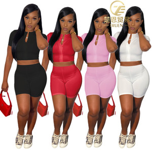 Nuovi arrivi con logo personalizzato 2024 abiti estivi <span class=keywords><strong>abbigliamento</strong></span> da <span class=keywords><strong>donna</strong></span> tinta unita cerniera con scollo a v due 2 pezzi pantaloncini da motociclista set - Product Image 2