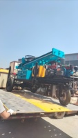Plateforme de forage de puits d'eau de 180 m de profondeur avec pompe à boue BW160 pour le forage pneumatique dans les zones rocheuses