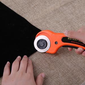 45 ، قطع دوارة ، قماش خياطة اللحف الدائرية المرقعة ، أدوات القطع اليدوية الجلدية ، القاطع الدوار - Product Image 6