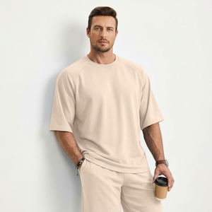 Conjunto de 2 Piezas Unisex de Shorts de Punto Sólido, Cuello Redondo, Manga Corta, Corte Holgado, Transpirable, Ropa Casual de Primavera/Verano, Largo por Encima de la Rodilla - Product Image 2