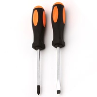 Kit de réparation pour la maison, comprenant des outils manuels de haute qualité pour la réparation et le démontage de la plomberie, tels que des tournevis et des coupe-fils.