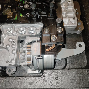 Cuerpo de válvula de transmisión 725,0 genuino con unidad de control TCU A7252709011 A0009015000 A7252701905 para <span class=keywords><strong>mercedes</strong></span>-benz <span class=keywords><strong>EC</strong></span> GLC GLE 9 - Product Image 2