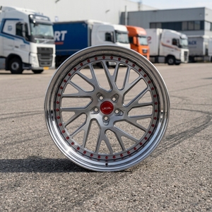 Nieuwe carbon fiber 20-inch 130mm PCD ET10 wielnaaf voor personenauto's - Product Image 1