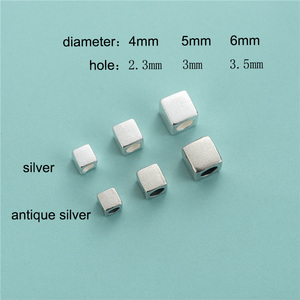 <span class=keywords><strong>Perline</strong></span> Cubiche da 4mm 5mm 6mm in <span class=keywords><strong>Argento</strong></span> Sterling <span class=keywords><strong>925</strong></span> Massiccio, Distanziatori Quadrati per Kit Fai-da-Te per Braccialetti - Product Image 2