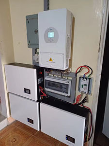 Stock UE Onduleurs Hybrides Solaires Deye 5kw 6kw 8kw 16kw SUN-6K-SG03LP1-EU Monophasés Wifi IP65 - Product Image 5