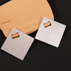 Ouvre-bouteille manuel en métal personnalisé en stock en gros, ouvre-bouteille carré en acier inoxydable - Product Image 3